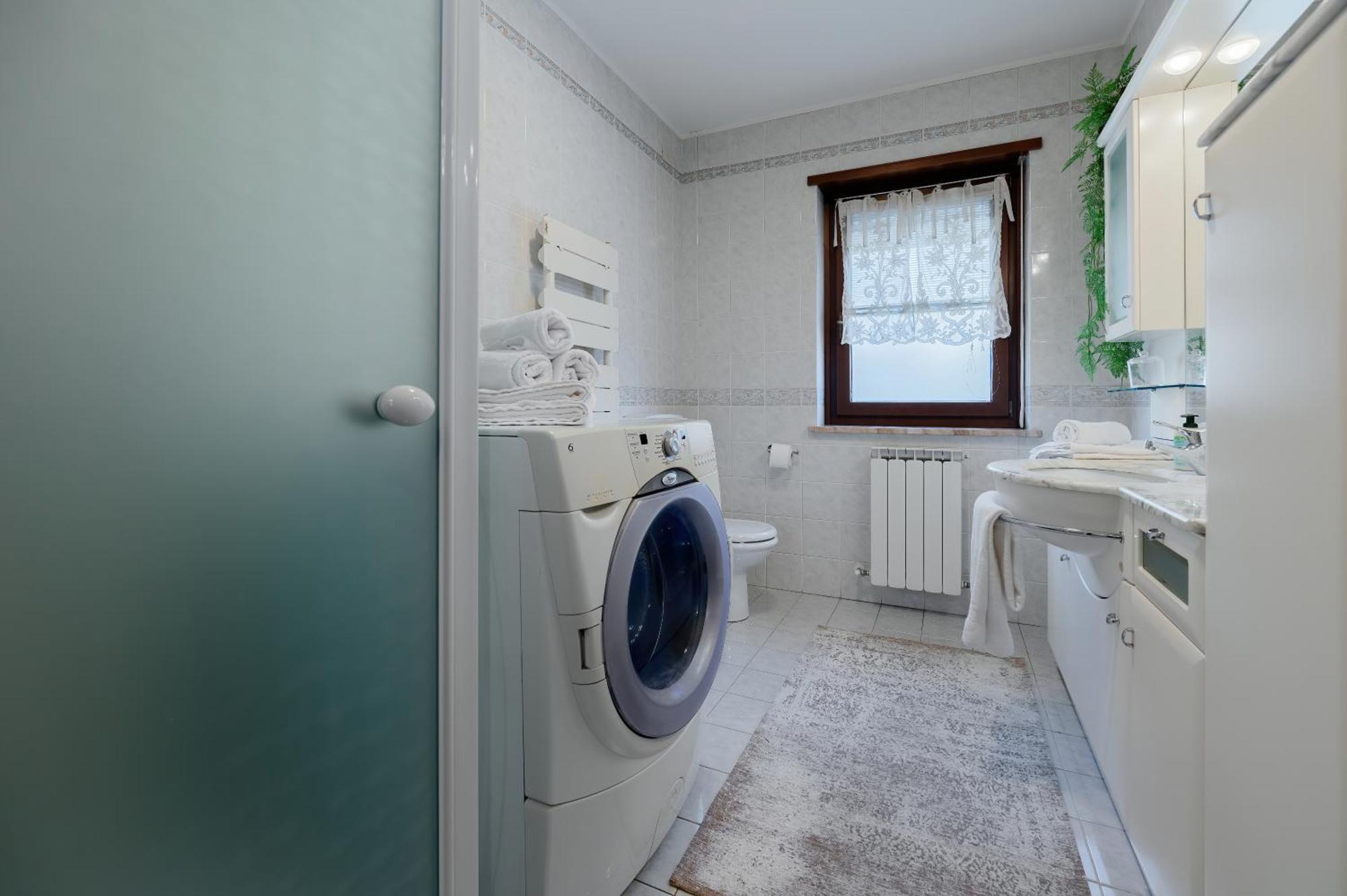 Casa Di Iaio - 90 M2 Apt With Free Wi-Fi, Netflix, Home Cinema & Parking Gorycja Zewnętrze zdjęcie