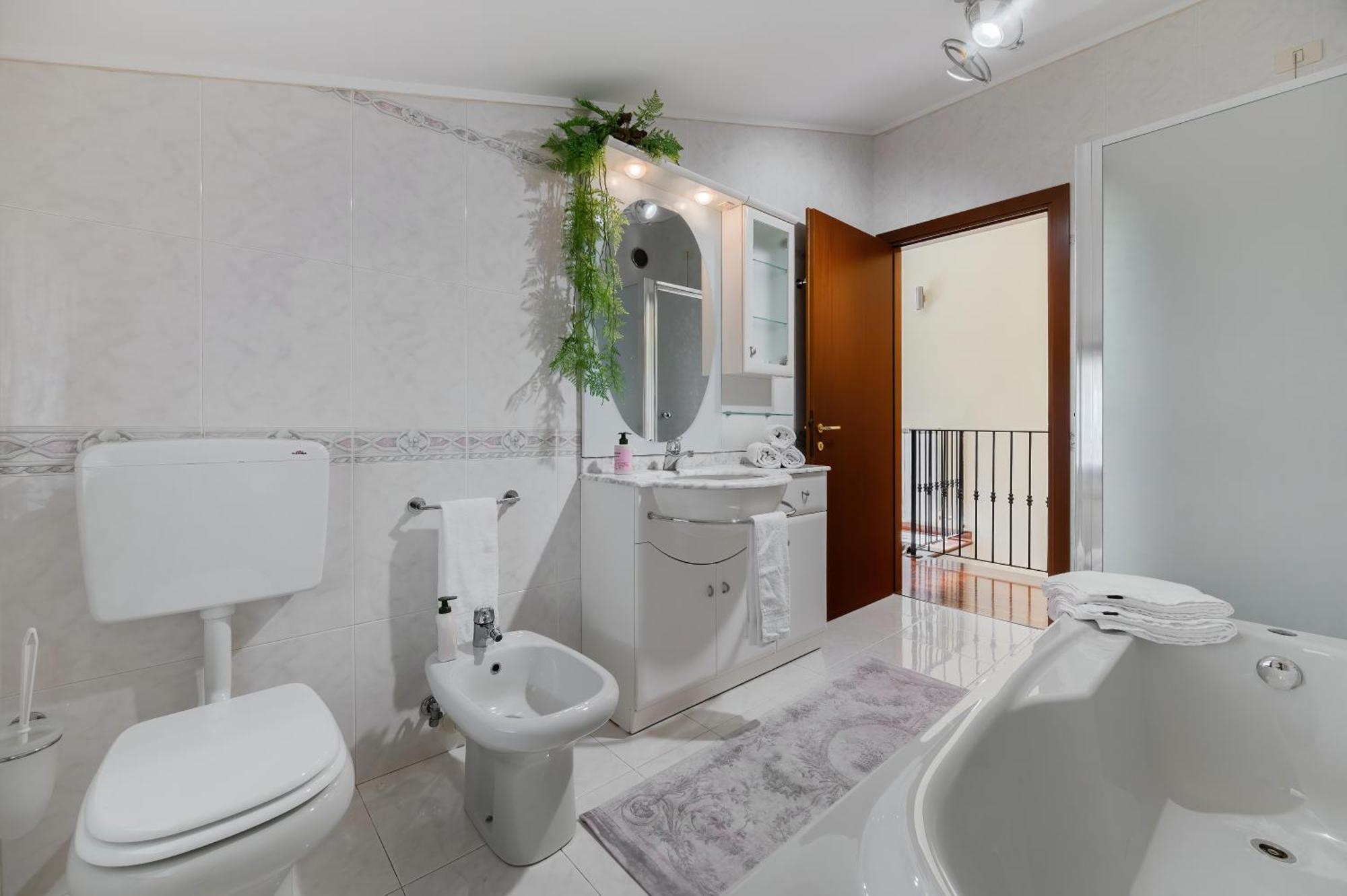 Casa Di Iaio - 90 M2 Apt With Free Wi-Fi, Netflix, Home Cinema & Parking Gorycja Zewnętrze zdjęcie